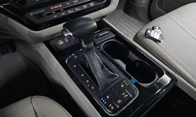 Kia Canival 2017, 250289 км, за 8800000 KRW - фото 9