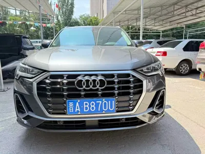 Audi Q3 2021, 19000 км, за 178800 CNY