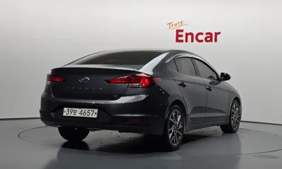 Hyundai Avante 2019, 116513 км, за 11190000 KRW