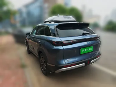 BYD Sealion 07 DM-i 2025, 2900 км, за 145109.45 CNY