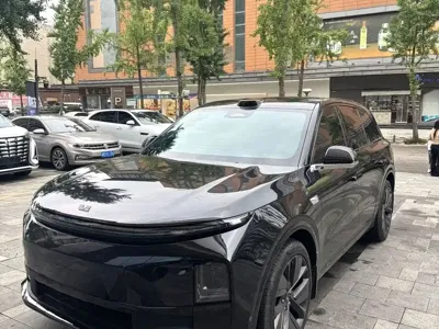 Li Auto Li L6 · 2024 год
