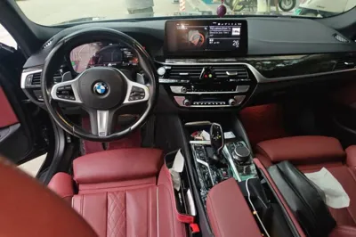 BMW 5 Series 2021, 63000 км, за 224692.93 CNY - фото 9