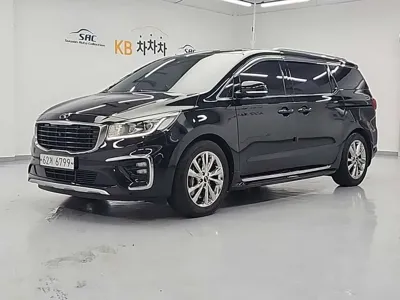 Kia Canival · 2019 год
