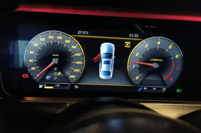 Mercedes-Benz E-Class 2019, 38500 км, за 189540.98 CNY - фото 11