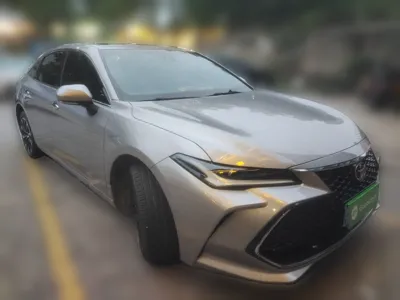 Toyota Avalon 2023, 34100 км, за 139086.58 CNY