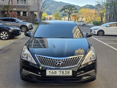 Hyundai Grandeur · 2015 год