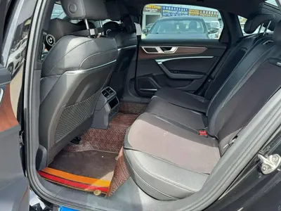 Audi A6L 2022, 70000 км, за 239800 CNY - фото 9