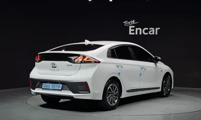 Hyundai Ioniq 2020, 76382 км, за 19000000 KRW