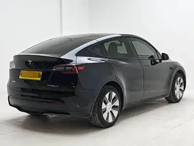 Tesla Model Y 2023, 20000 км, за 157800 CNY - фото 12