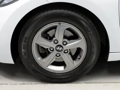Hyundai Avante 2018, 142605 км, за 6900000 KRW - фото 5
