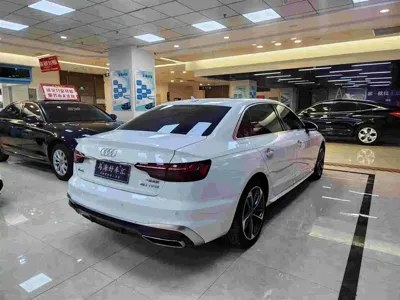 Audi A4L 2021, 61000 км, за 143500 CNY