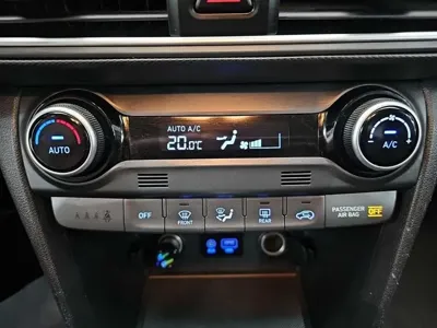 Hyundai Kona 2018, 73317 км, за 12000000 KRW - фото 10