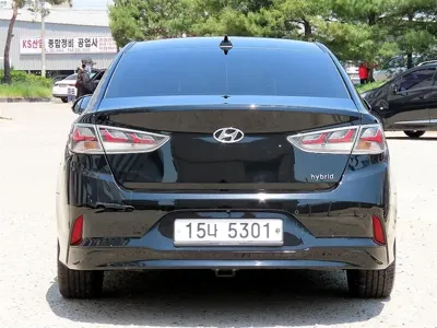 Hyundai Sonata 2018, 200264 км, за 8000000 KRW - фото 3