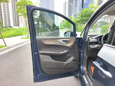 Roewe iMAX8 New Energy 2023, 352000 км, за 103800 CNY - фото 10