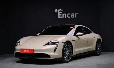 Porsche Taycan · 2022 год