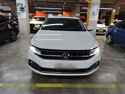 Volkswagen Bora 2022, 69800 км, за 55599 CNY