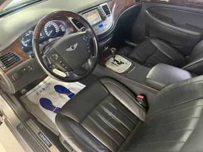 Hyundai Genesis 2009, 132000 км, за 3500000 KRW - фото 9