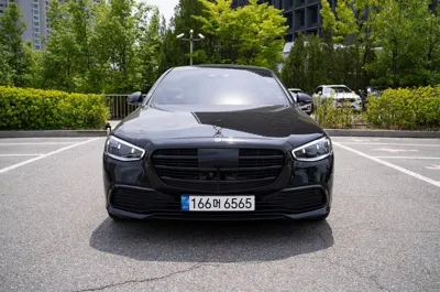 Mercedes-Benz S-Class · 2023 год