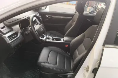 Geely Auto Emgrand 2019, 29900 км, за 44139.5 CNY - фото 17