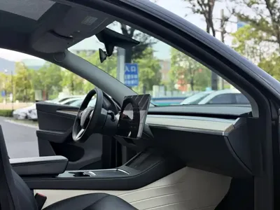Tesla Model Y 2022, 71800 км, за 148800 CNY - фото 7