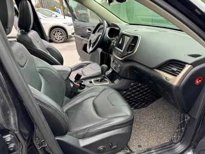 Jeep Cherokee 2017, 72000 км, за 28500 CNY - фото 7