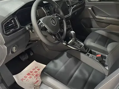 Volkswagen T-Roc 2023, 25400 км, за 113800 CNY