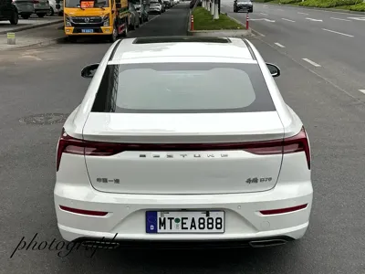 Bestune B70 2023, 49000 км, за 59800 CNY - фото 8