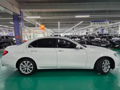 Mercedes-Benz E-Class 2019, 71014 км, за 27900000 KRW - фото 9