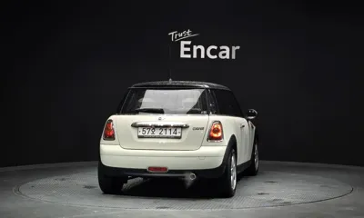 MINI Cooper 2010, 157176 км, за 3500000 KRW