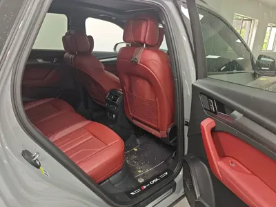 Audi Q5L 2025, 14800 км, за 223800 CNY - фото 7