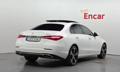 Mercedes-Benz C-Class 2023, 30263 км, за 39800000 KRW