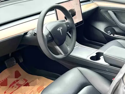 Tesla Model 3 2023, 40000 км, за 114500 CNY