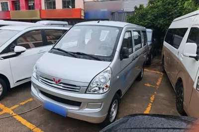 Wuling Rongguang S · 2023 год