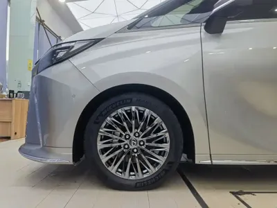 Lexus LM 2024, 17000 км, за 1358000 CNY - фото 18