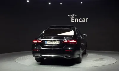 Mercedes-Benz E-Class 2021, 84983 км, за 36900000 KRW