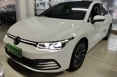 Volkswagen Golf · 2021 год