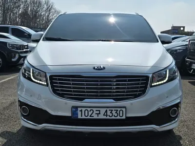 Kia Canival · 2018 год