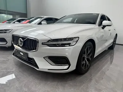 Volvo S60 · 2023 год