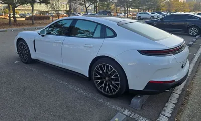 Porsche Panamera 2024, 4242 км, за 186000000 KRW