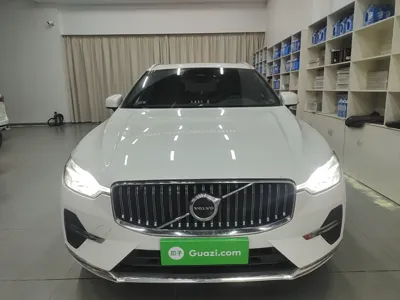 Volvo XC60 2023, 54900 км, за 173076.3 CNY