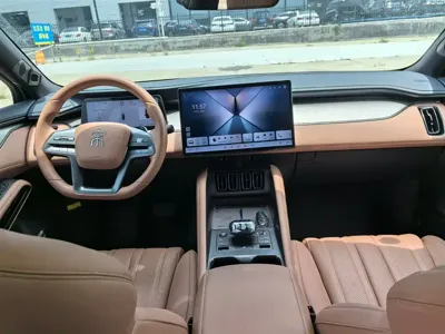 BYD L EV 2025, 15000 км, за 153800 CNY - фото 8