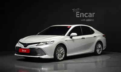Toyota Camry · 2019 год