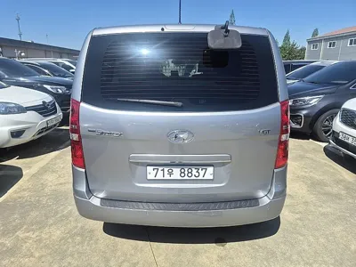 Hyundai Starex 2017, 61453 км, за 13500000 KRW