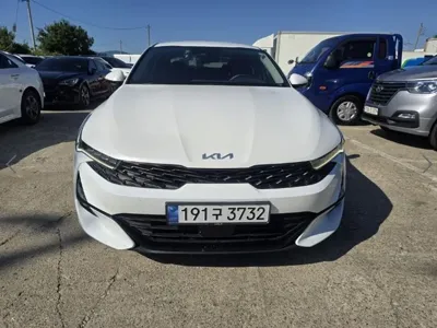 Kia K5 · 2023 год