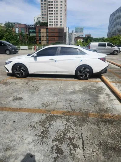Hyundai Avante 2026, 1949 км, за 34810000 KRW