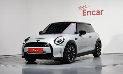 MINI Cooper · 2023 год
