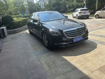 Mercedes-Benz S-Class · 2018 год