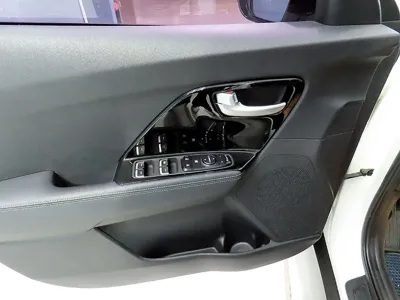Kia Niro 2017, 108374 км, за 12500000 KRW - фото 14