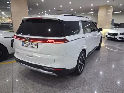 Kia Canival 2021, 57712 км, за 26500000 KRW