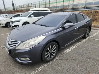 Hyundai Grandeur 2011, 234000 км, за 2600000 KRW